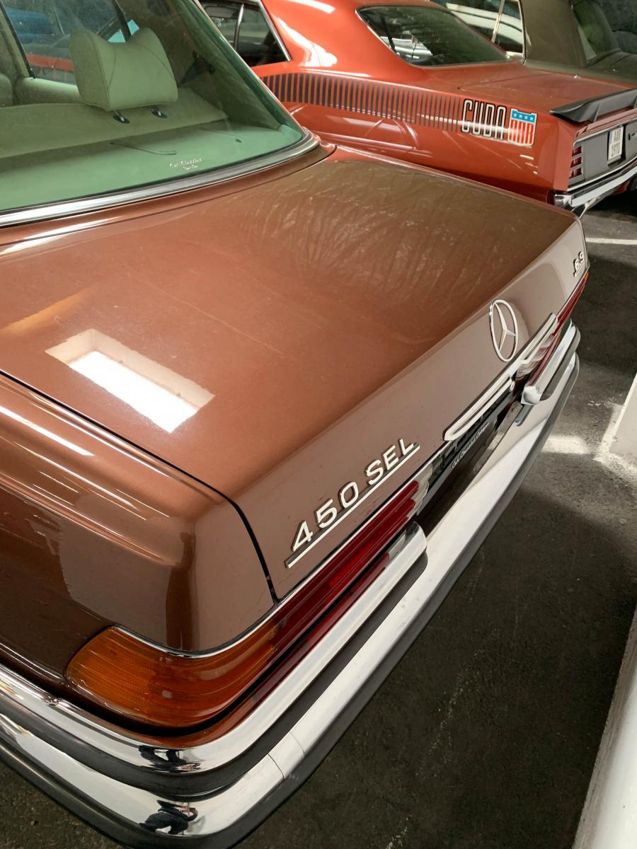 Детали экстерьера Mercedes-Benz 450 SEL 6.9 (W116) 1979 года  (фото 18 из 36)